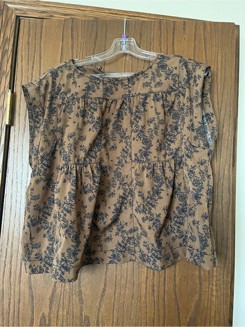 Wishlist Brown Floral Cap-Sleeve Blouse with Navy Print